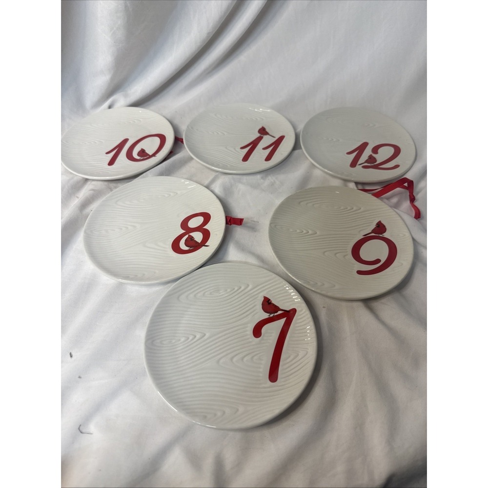 Temptations Appetizer Bread Dessert Plates 12 days Christmas 6" Decor Cardinal